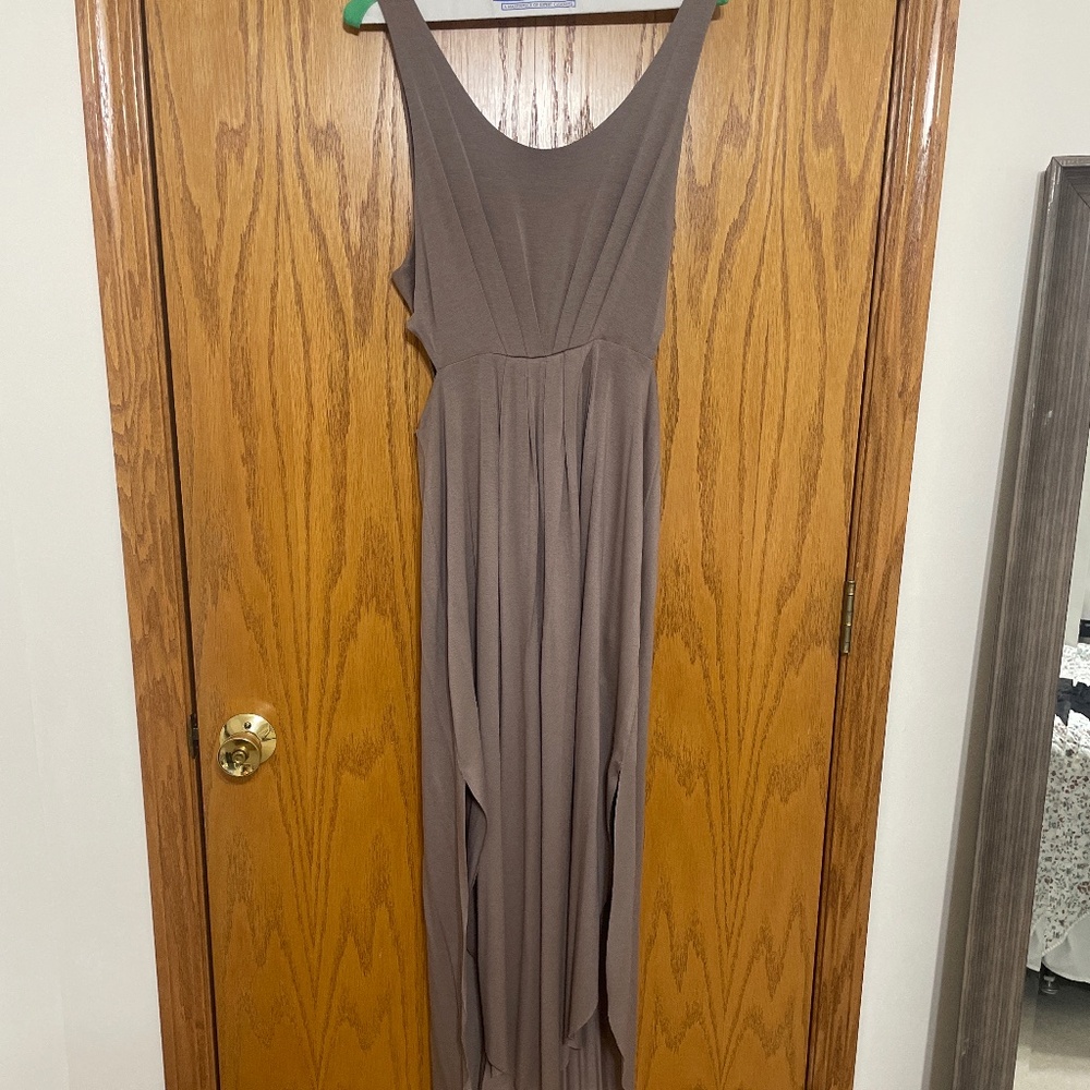 This is the perfect beach / honeymoon dress